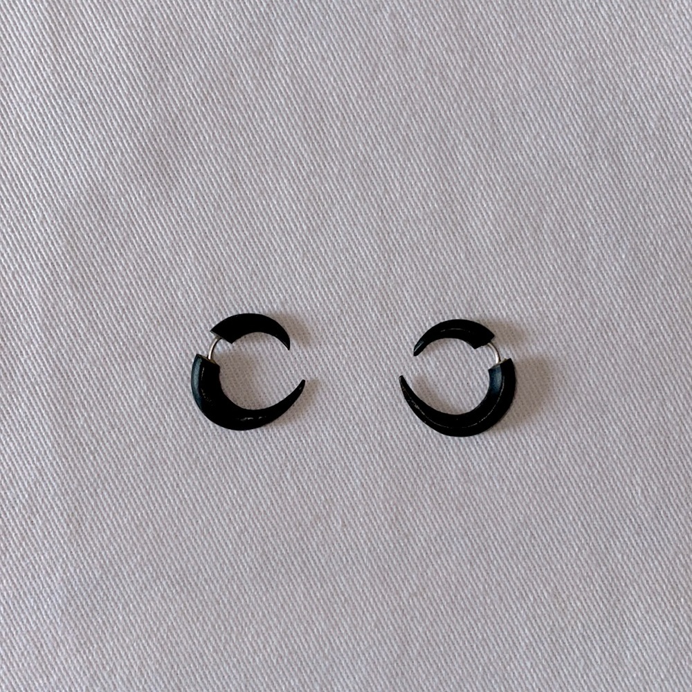 Recycled water buffalo horn earnings